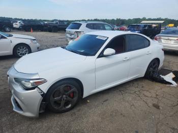  Salvage Alfa Romeo Giulia