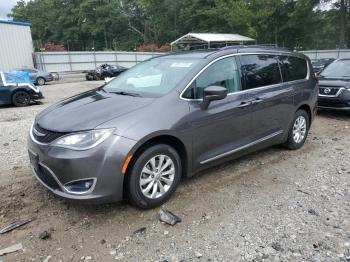  Salvage Chrysler Pacifica