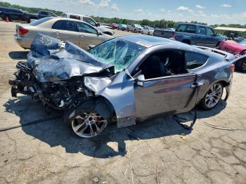  Salvage Hyundai Genesis