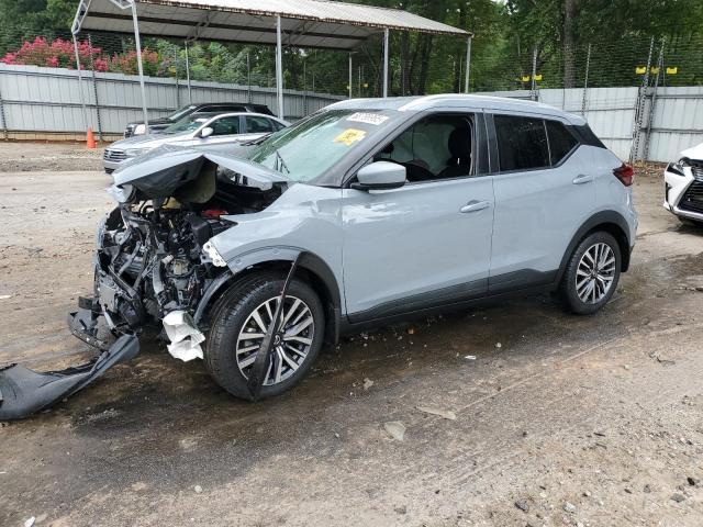  Salvage Nissan Kicks
