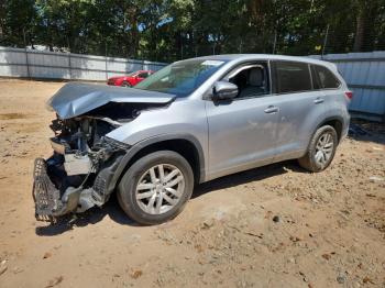  Salvage Toyota Highlander
