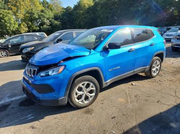  Salvage Jeep Compass