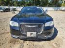 Chrysler 300 Image 8