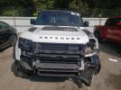 Land Rover Defender 110 S Image 11