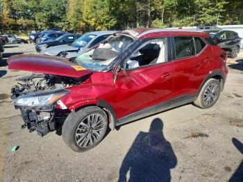  Salvage Nissan Kicks