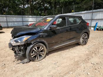  Salvage Nissan Kicks