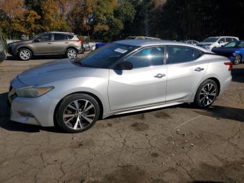  Salvage Nissan Maxima