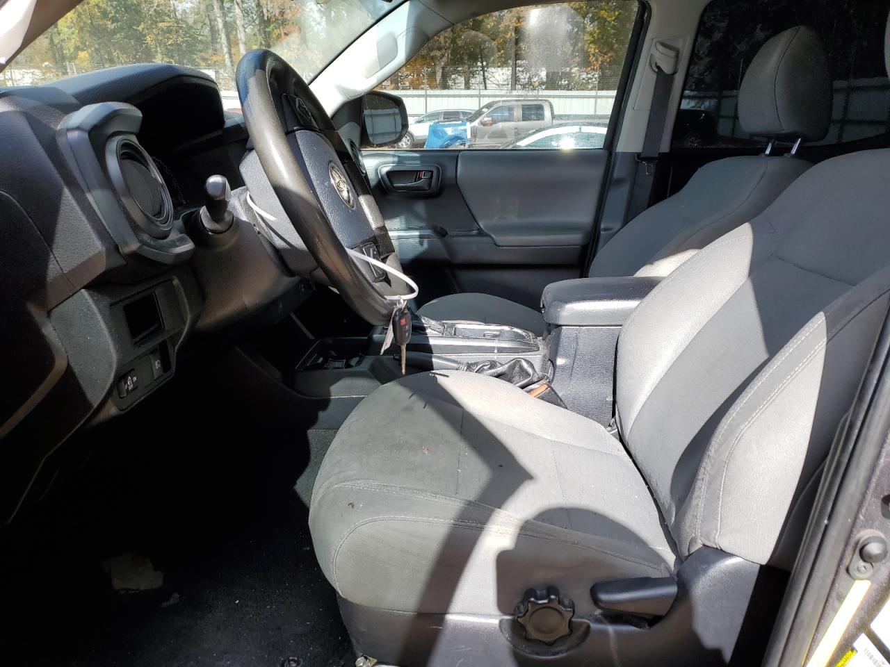 Toyota Tacoma Double Cab Image 7