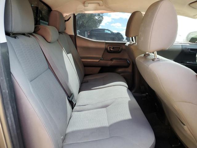 Toyota Tacoma Double Cab Image 4