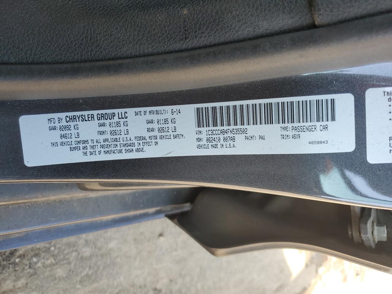 Chrysler 200 Limited Image 10