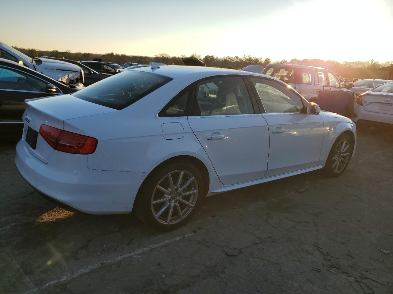 Audi A4 Premium Image 11
