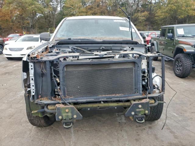 Chevrolet Silverado C1500 Custom Image 2