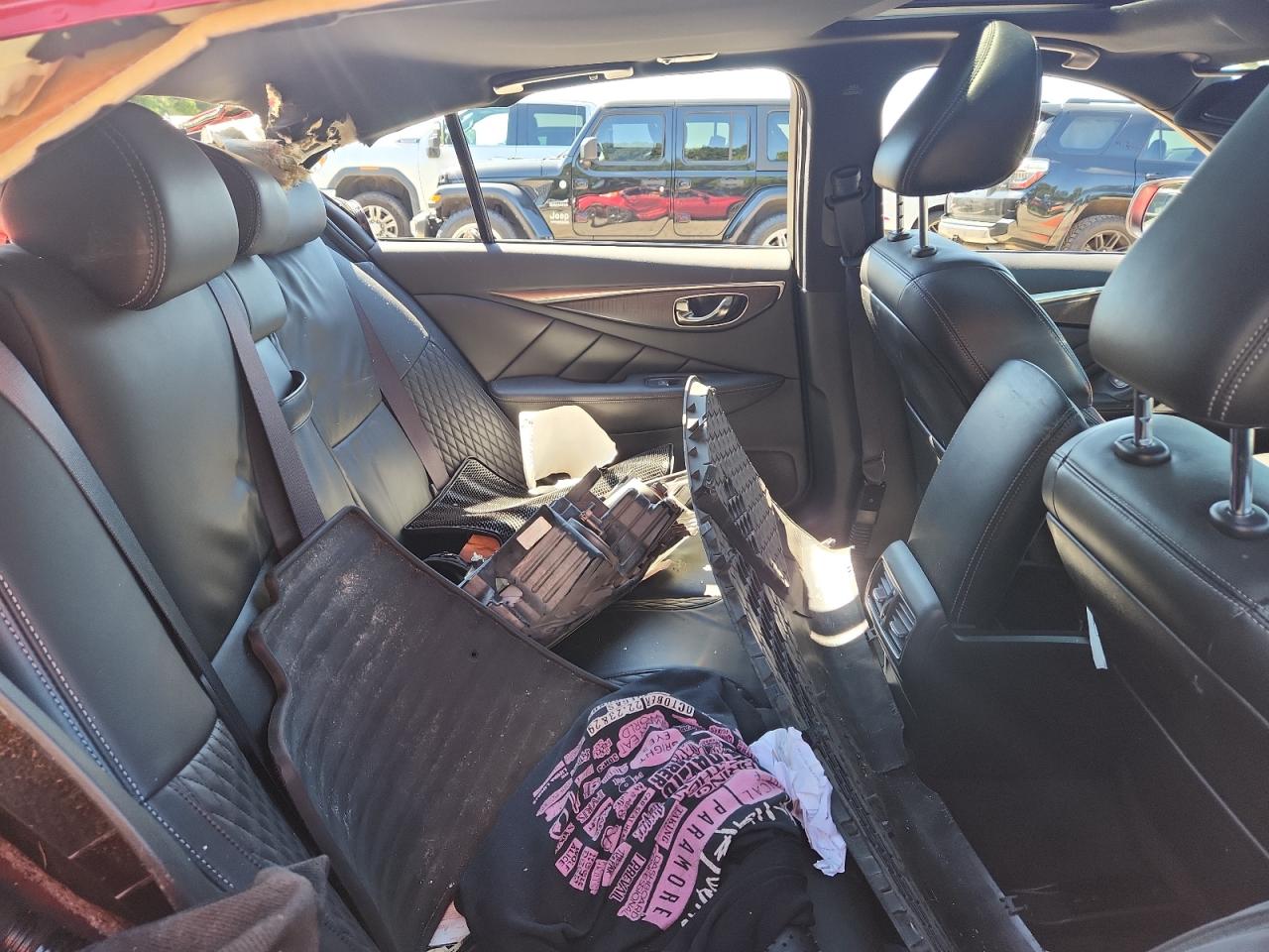 INFINITI Q50 Red Sport 400 Image 7