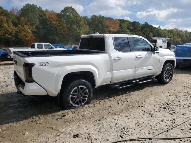 Toyota Tacoma Double Cab Image 2