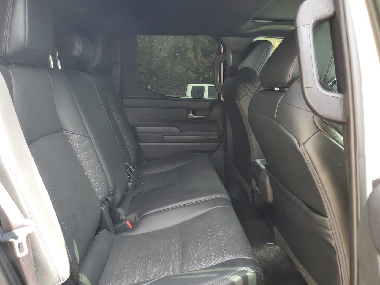 Toyota Tacoma Double Cab Image 7