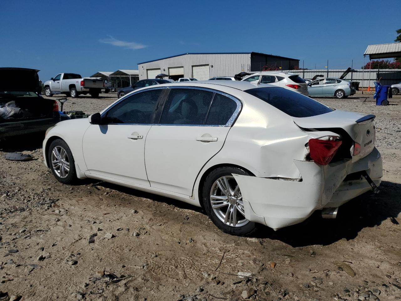 INFINITI G37 Base Image 2