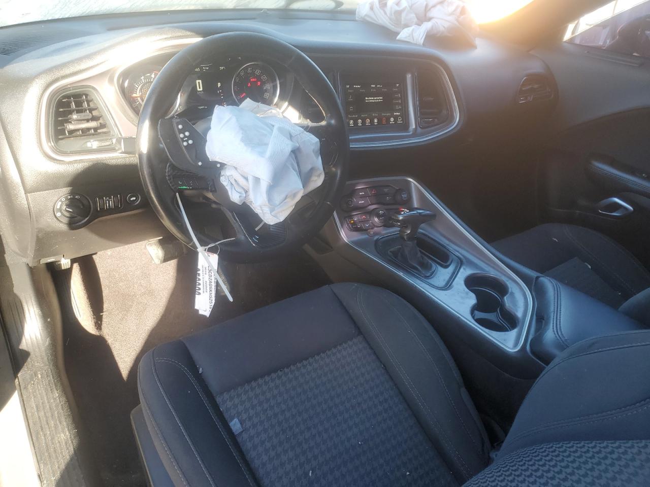 Dodge Challenger Sxt Image 8