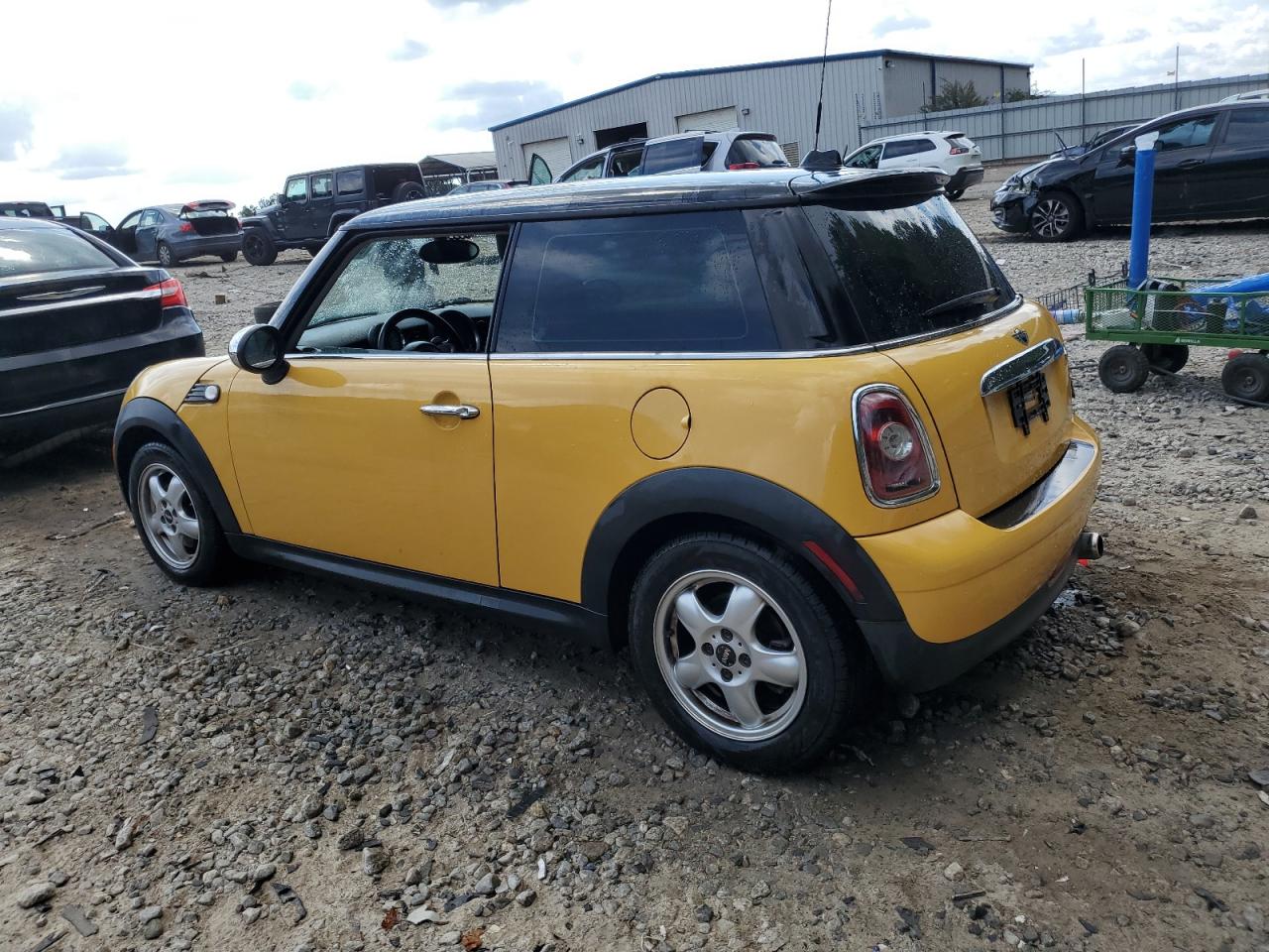 MINI Cooper Image 2