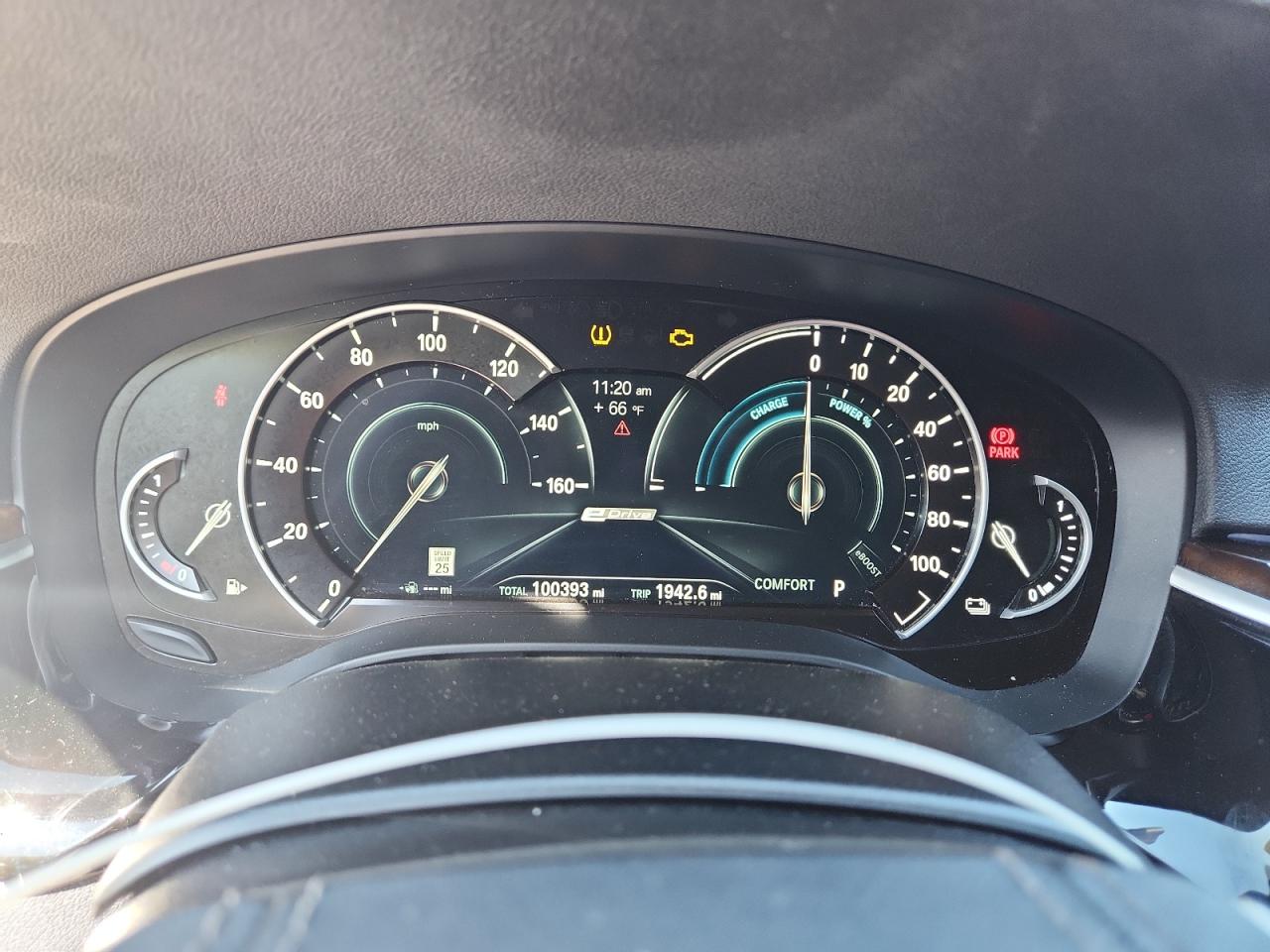 BMW 5 Series Image 10