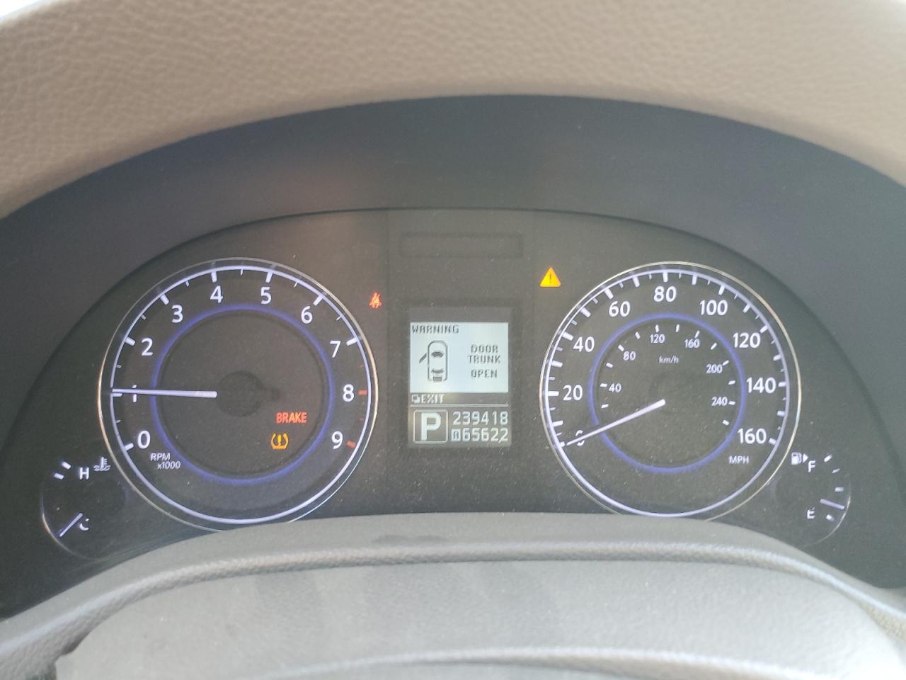 INFINITI G37 Base Image 12