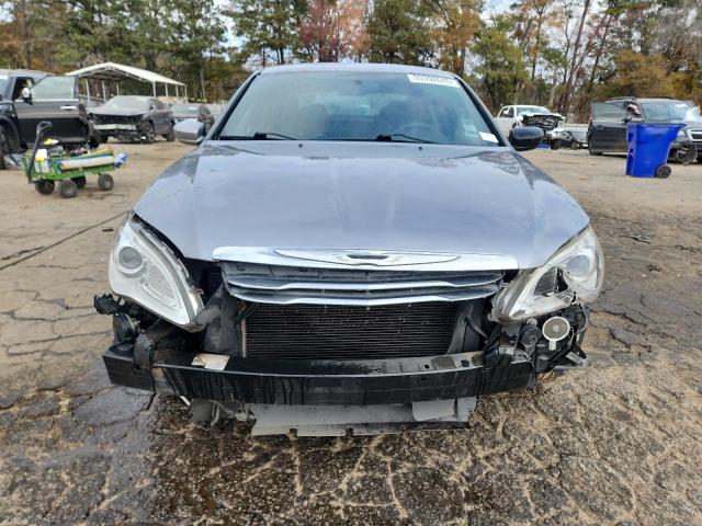 Chrysler 200 Lx Image 5