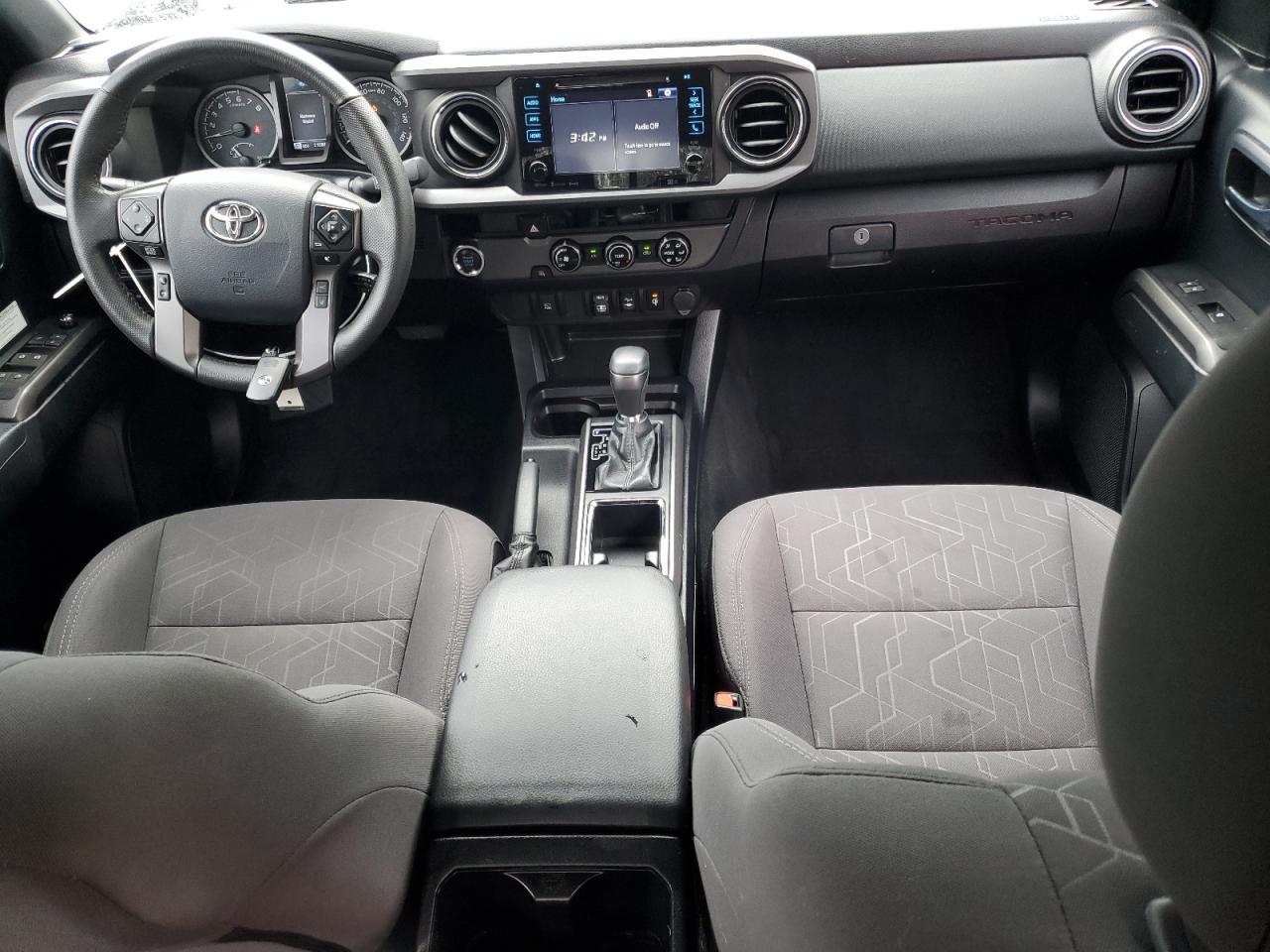 Toyota Tacoma Double Cab Image 5