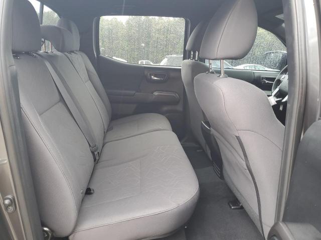 Toyota Tacoma Double Cab Image 6