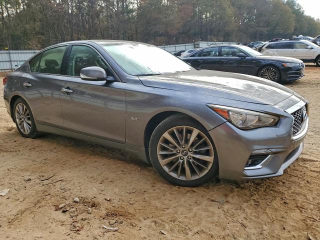 INFINITI Q50 Luxe Image 2