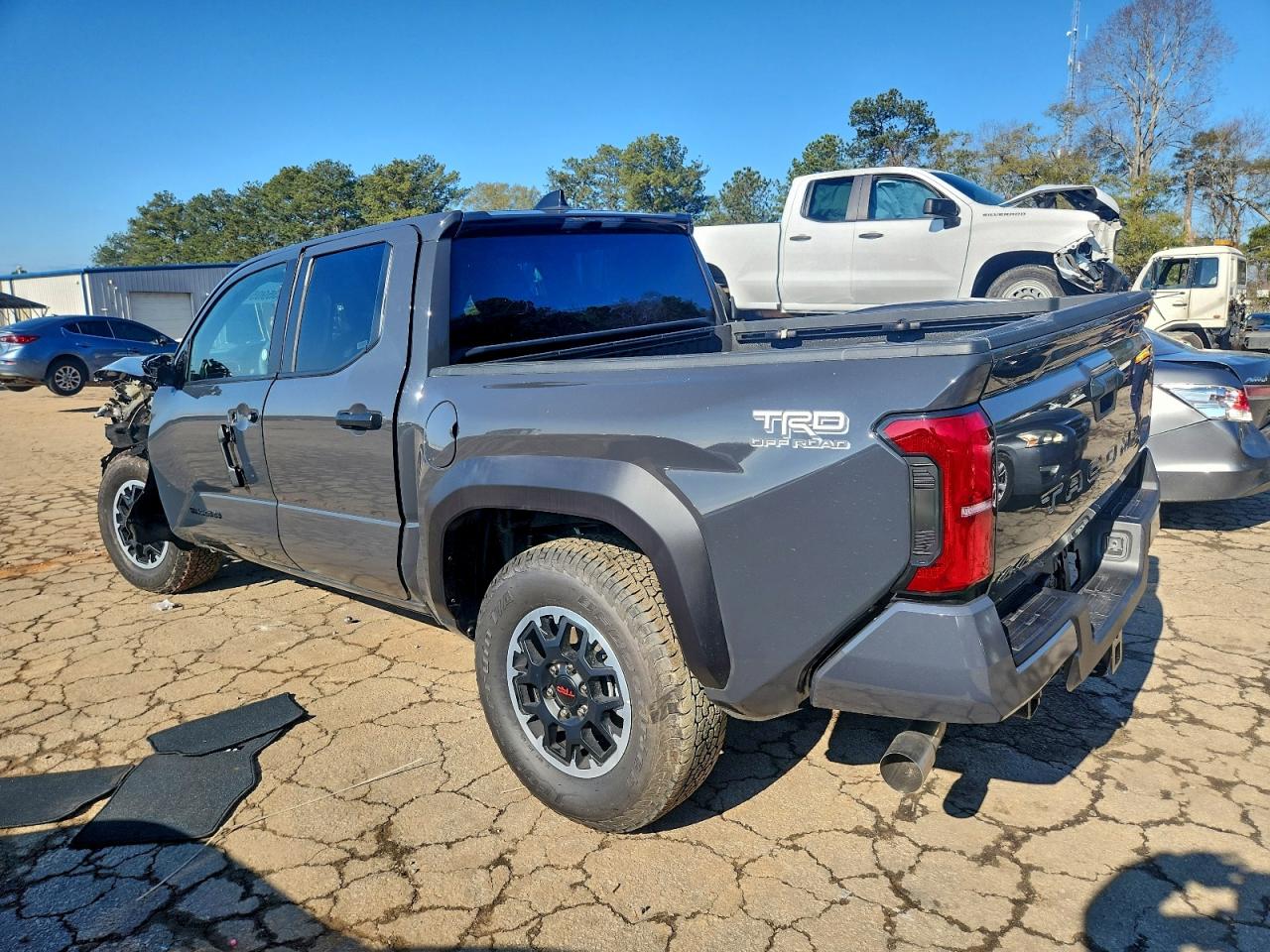 Toyota Tacoma Double Cab Image 9