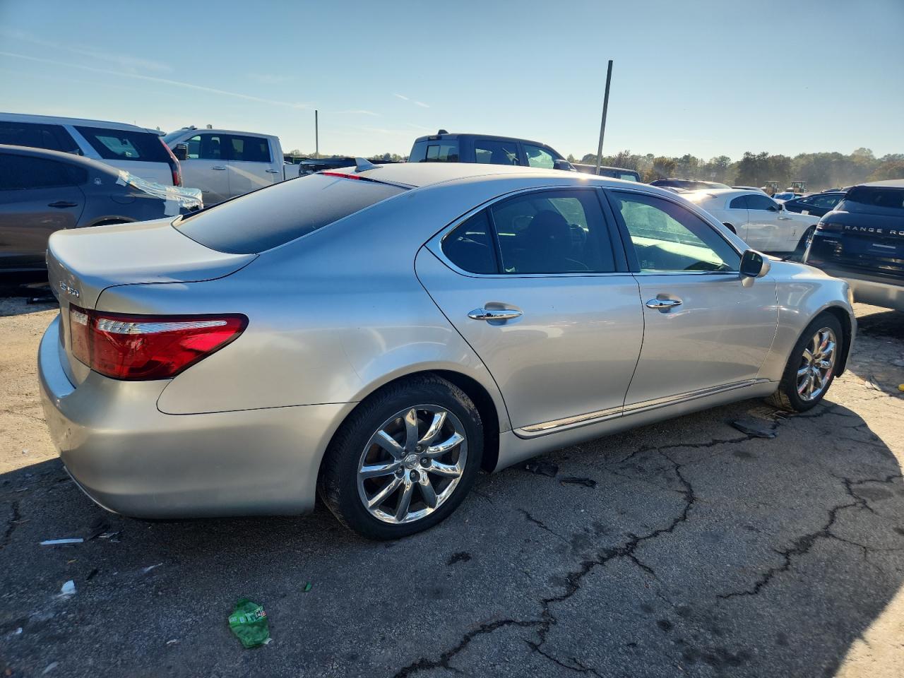 Lexus LS 460 Image 2