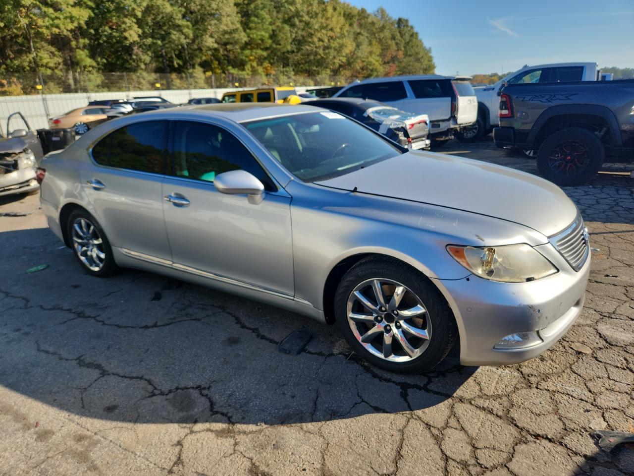 Lexus LS 460 Image 4