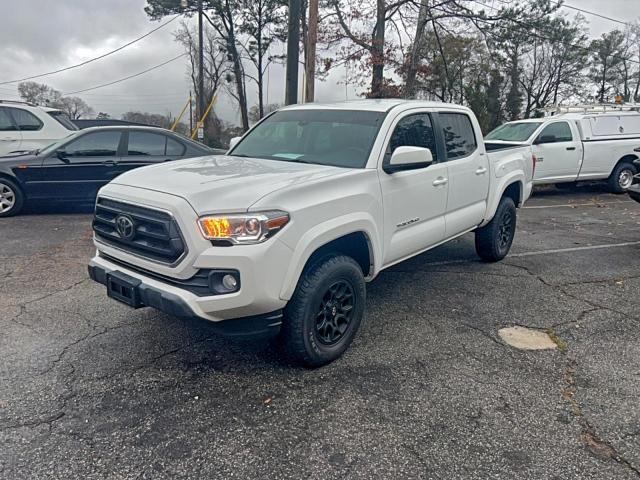 Toyota Tacoma Double Cab Image 3