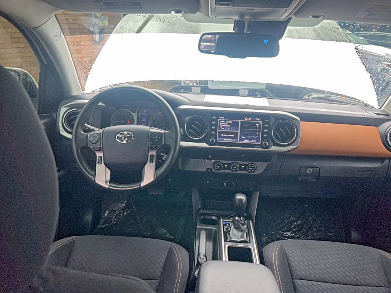 Toyota Tacoma Double Cab Image 7