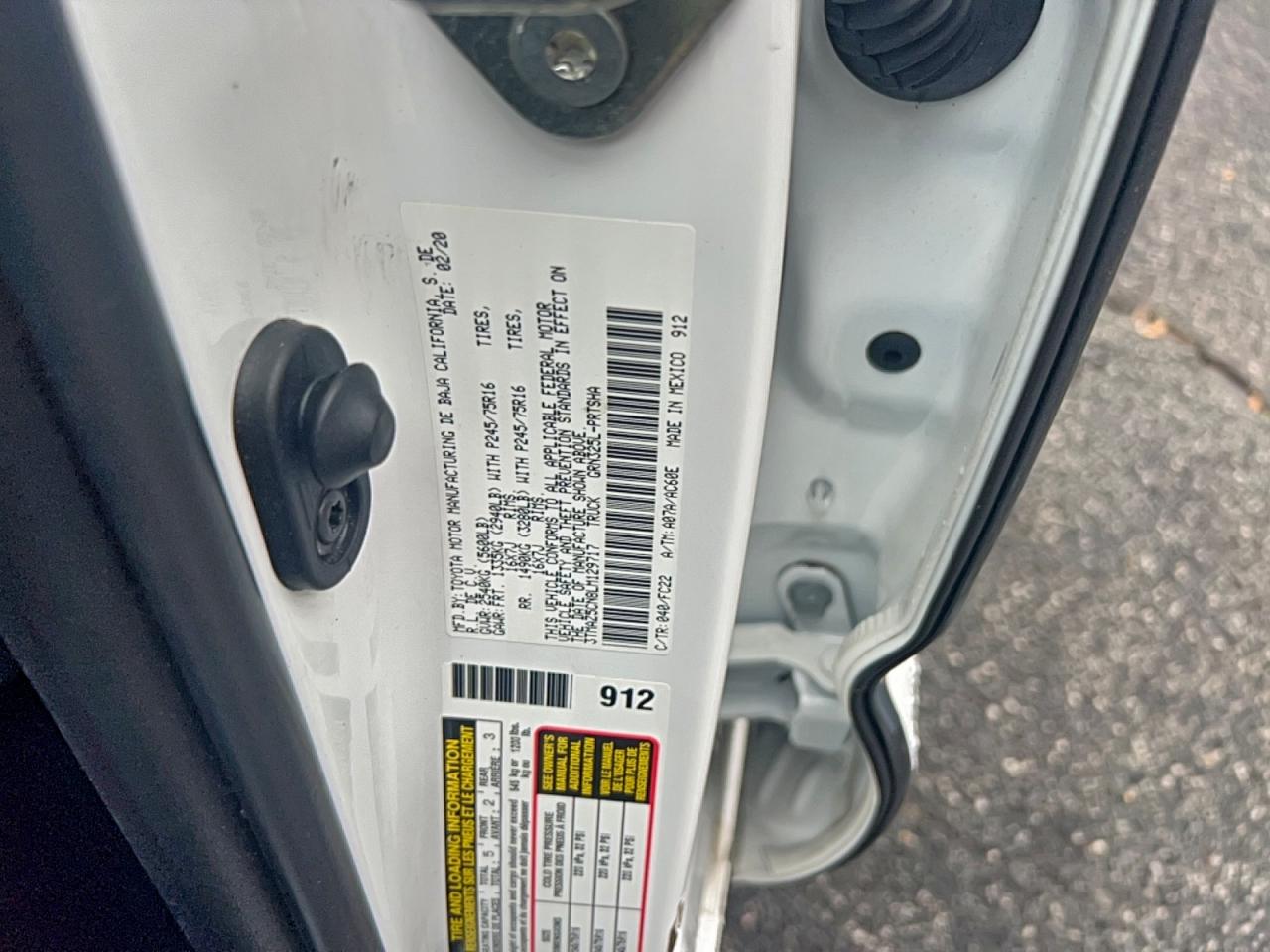 Toyota Tacoma Double Cab Image 9