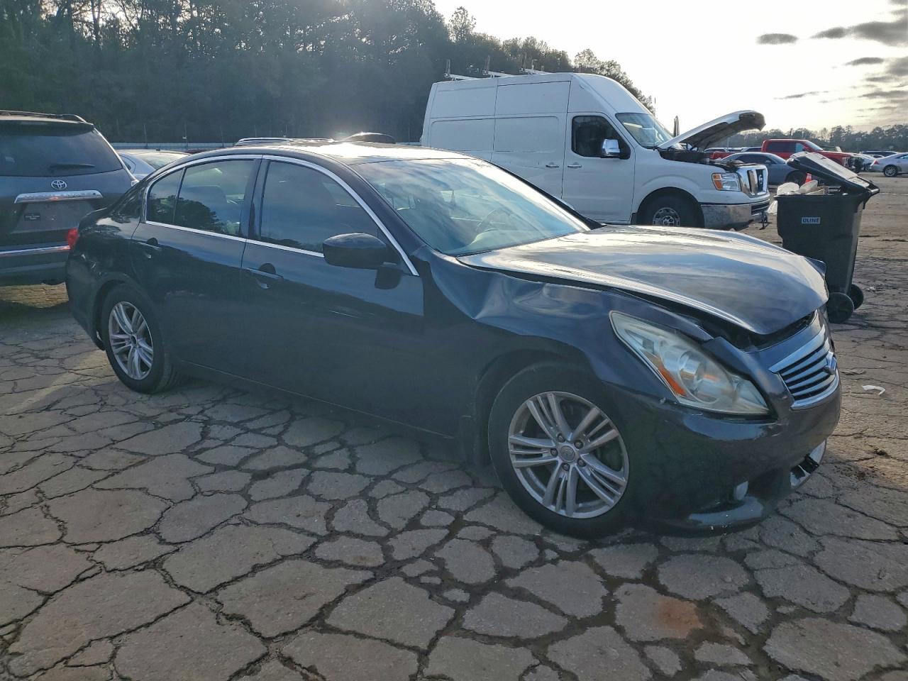 INFINITI G37 Base Image 5