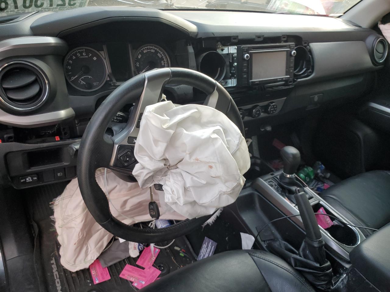 Toyota Tacoma Double Cab Image 7