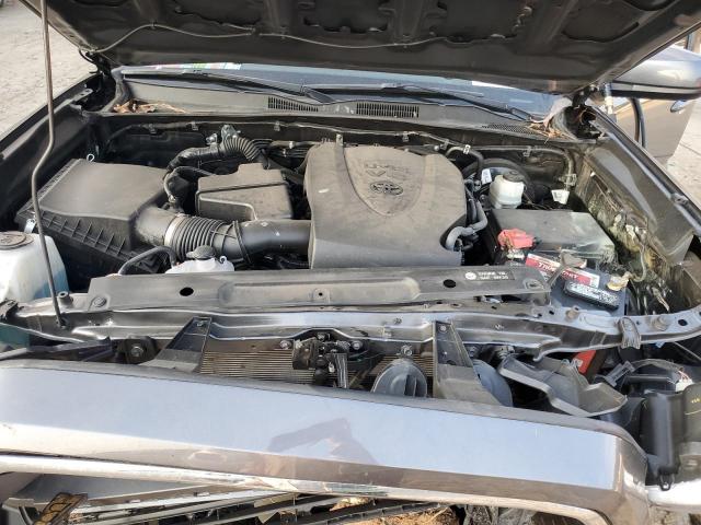 Toyota Tacoma Double Cab Image 10