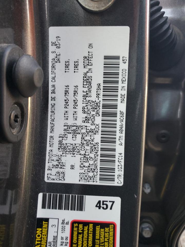 Toyota Tacoma Double Cab Image 3