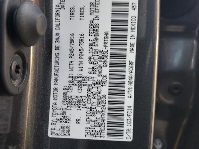 Toyota Tacoma Double Cab Image 3