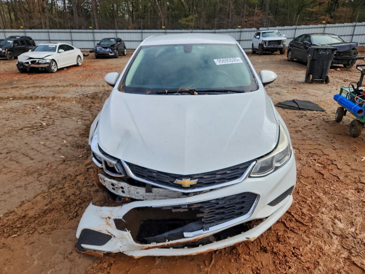 Chevrolet Cruze Ls Image 6