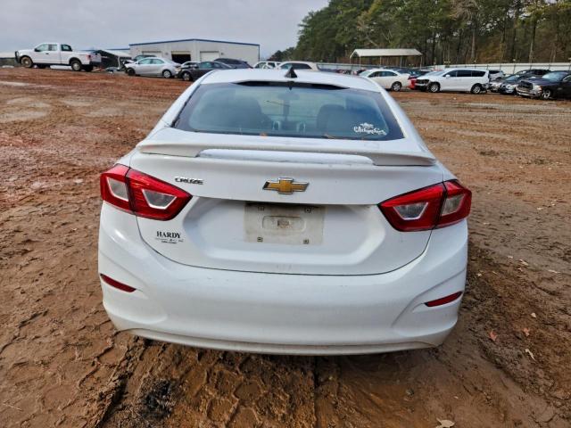 Chevrolet Cruze Ls Image 8