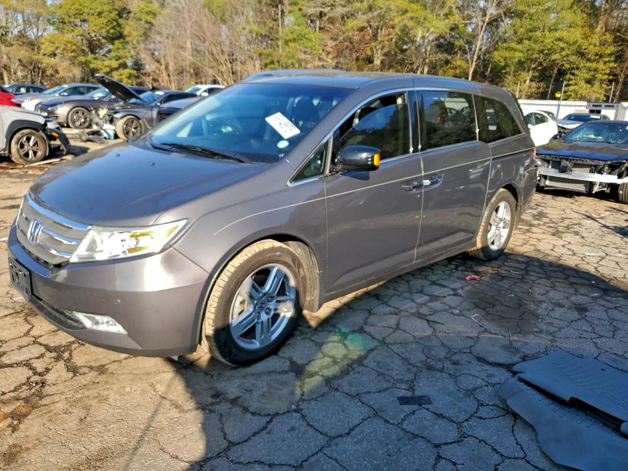 Honda Odyssey Touring Image 1
