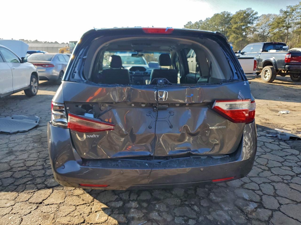 Honda Odyssey Touring Image 7