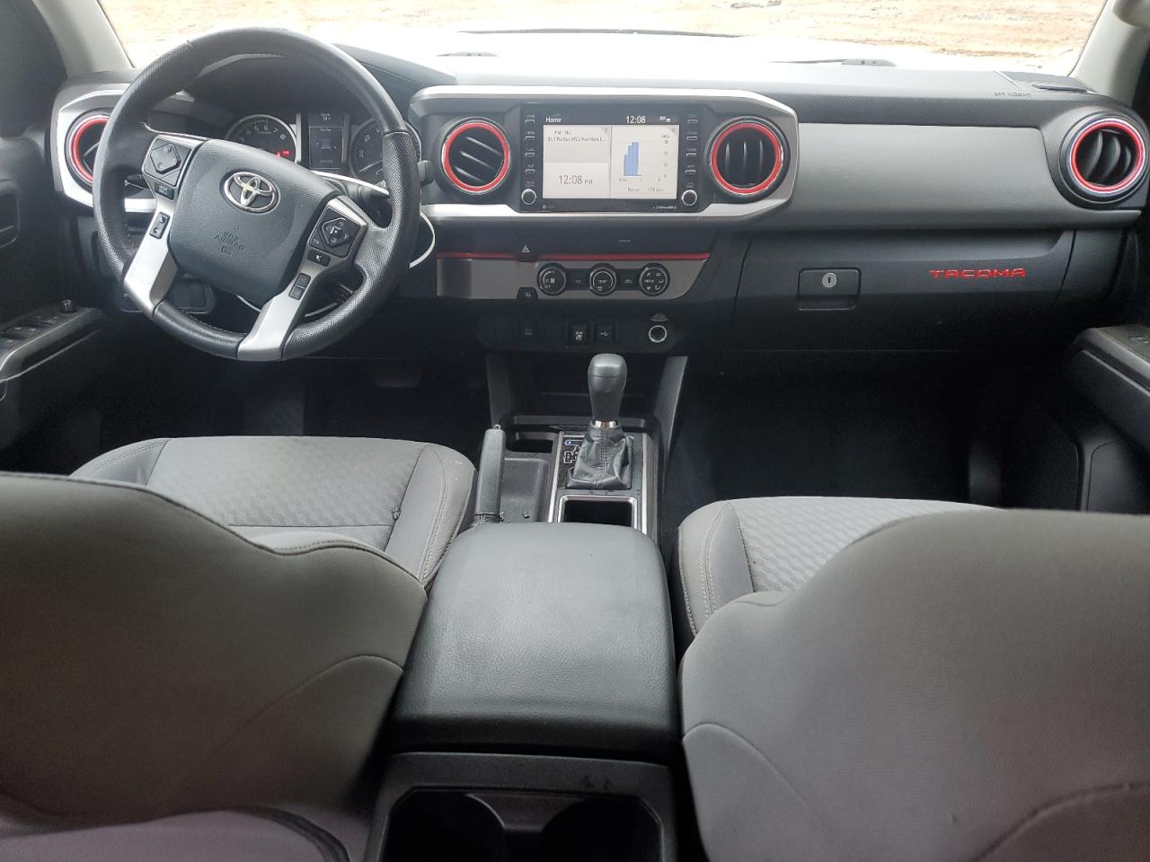 Toyota Tacoma Double Cab Image 10