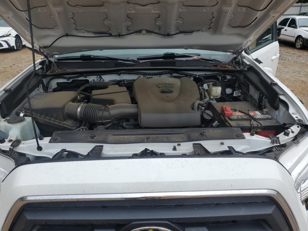 Toyota Tacoma Double Cab Image 9