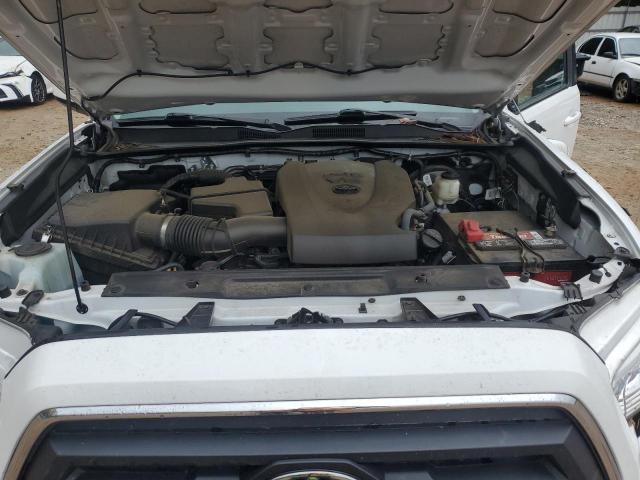 Toyota Tacoma Double Cab Image 9