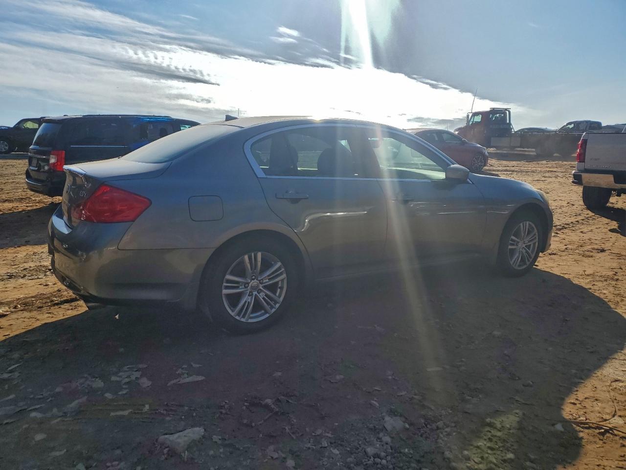 INFINITI G37 Image 7