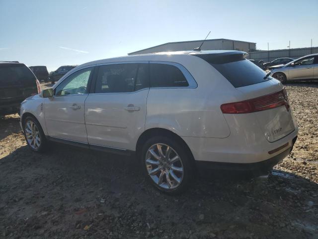 Lincoln MKT Image 2
