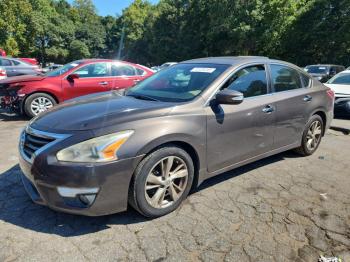  Salvage Nissan Altima