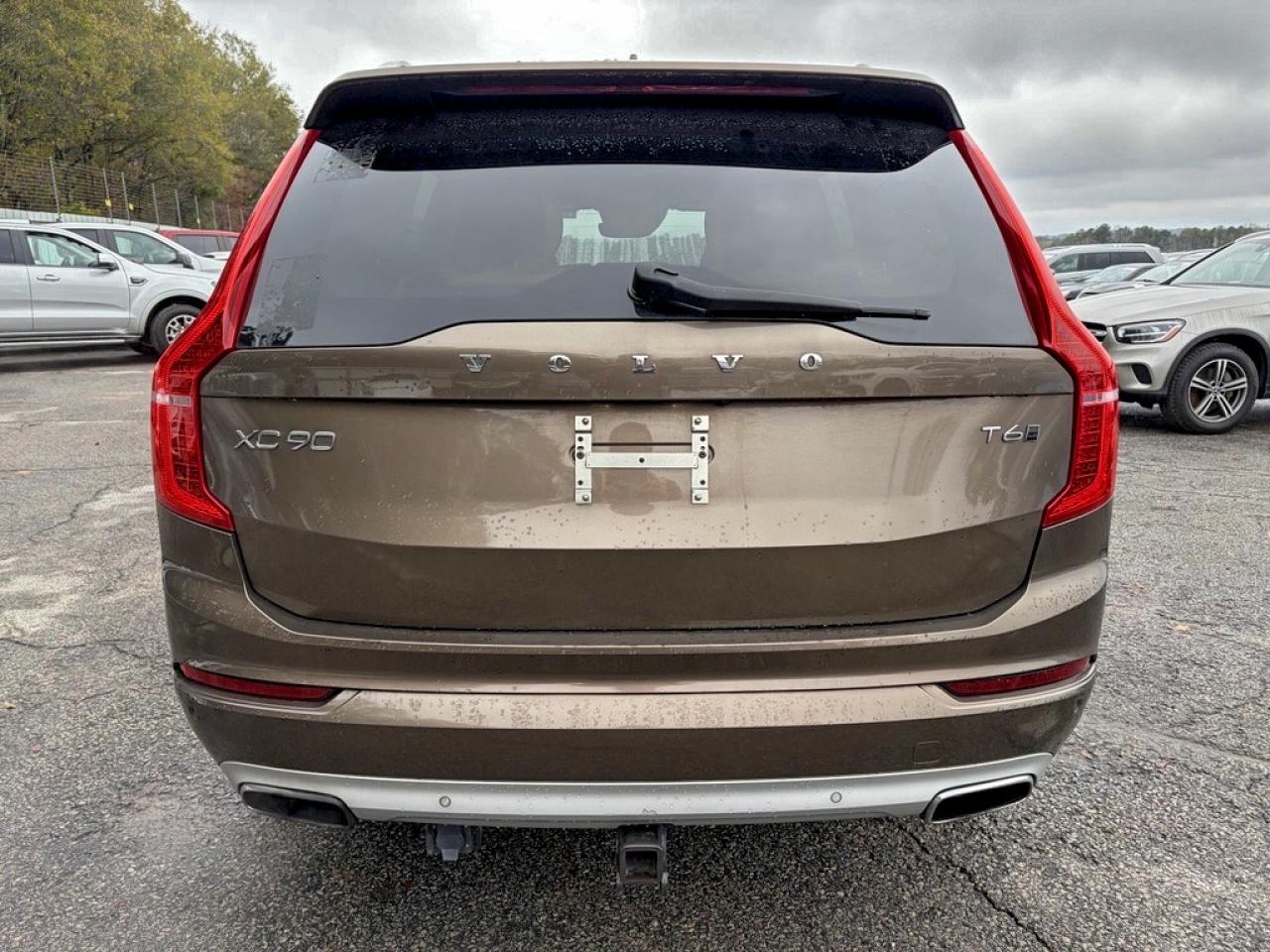 Volvo XC90 T6 Image 12